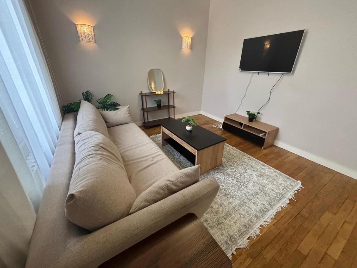 Grand T3 90m2 Haussmanien Avec En Centre Et Parking Inclus
